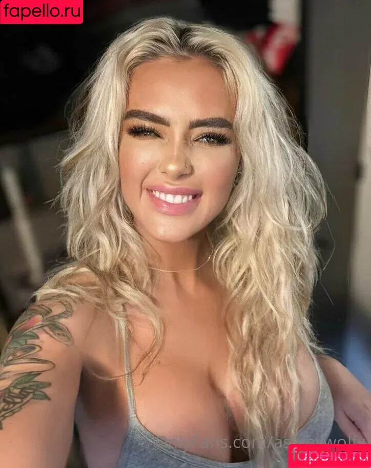 Ashley2Wild / ashleywolfx / ashleyx / ashwolfxo Onlyfans Photo Gallery 