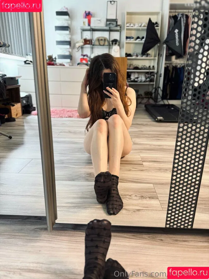 Nini Raven / Nini_Raven / raven_nini Onlyfans Photo Gallery 