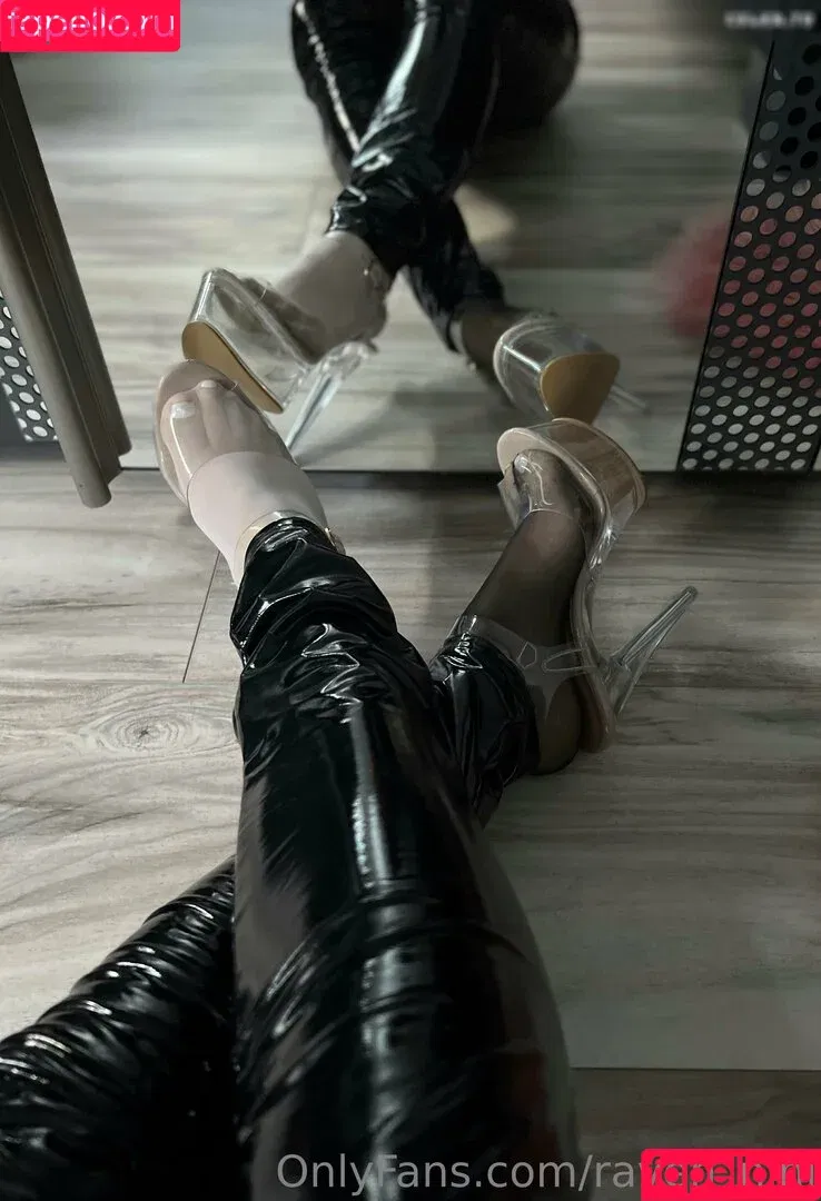 Nini Raven / Nini_Raven / raven_nini Onlyfans Photo Gallery 