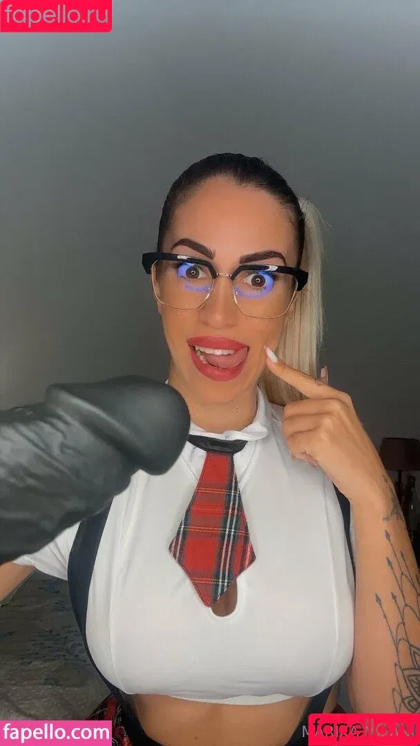 marika_milani_official / marikamilaniofficial Onlyfans Photo Gallery 