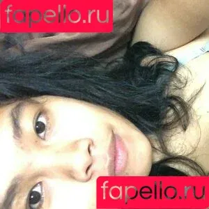 Xmalil2 / imlilee / somchh2 Onlyfans Photo Gallery 