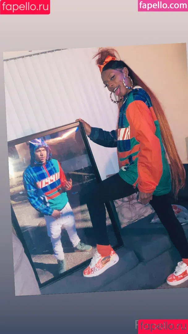 chanelchanel2x / theerealpoison Onlyfans Photo Gallery 