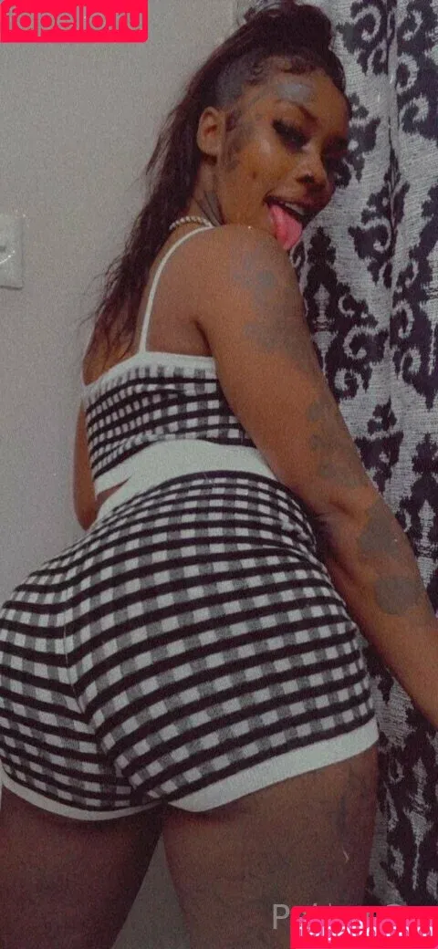 chanelchanel2x / theerealpoison Onlyfans Photo Gallery 