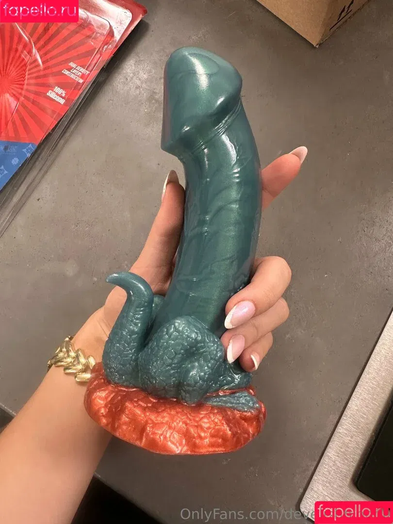 develishblonde Onlyfans Photo Gallery 