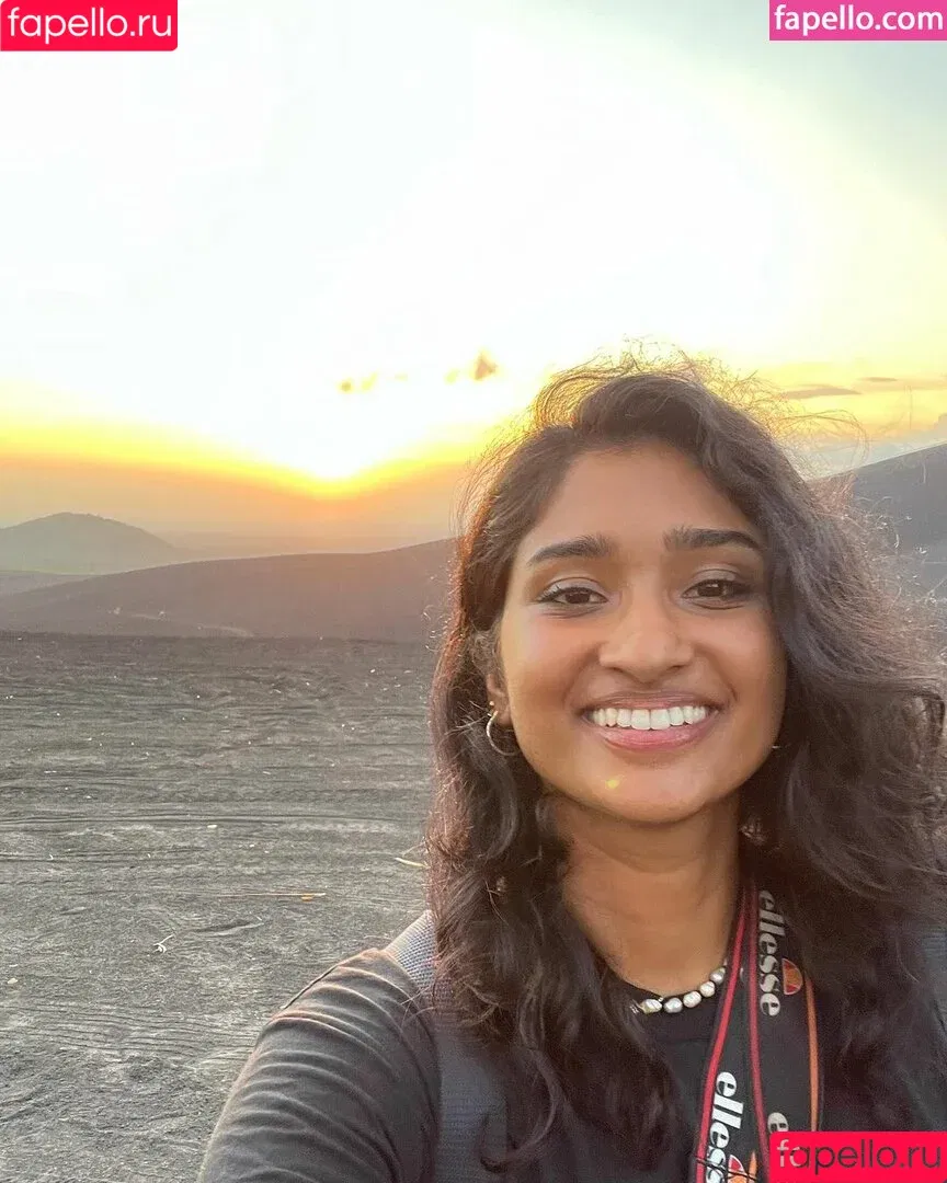 Varada Sethu / varadasethu Onlyfans Photo Gallery 