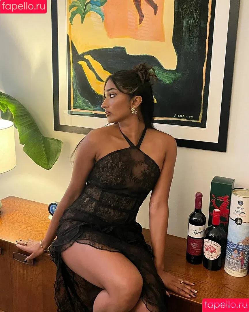 Varada Sethu / varadasethu Onlyfans Photo Gallery 