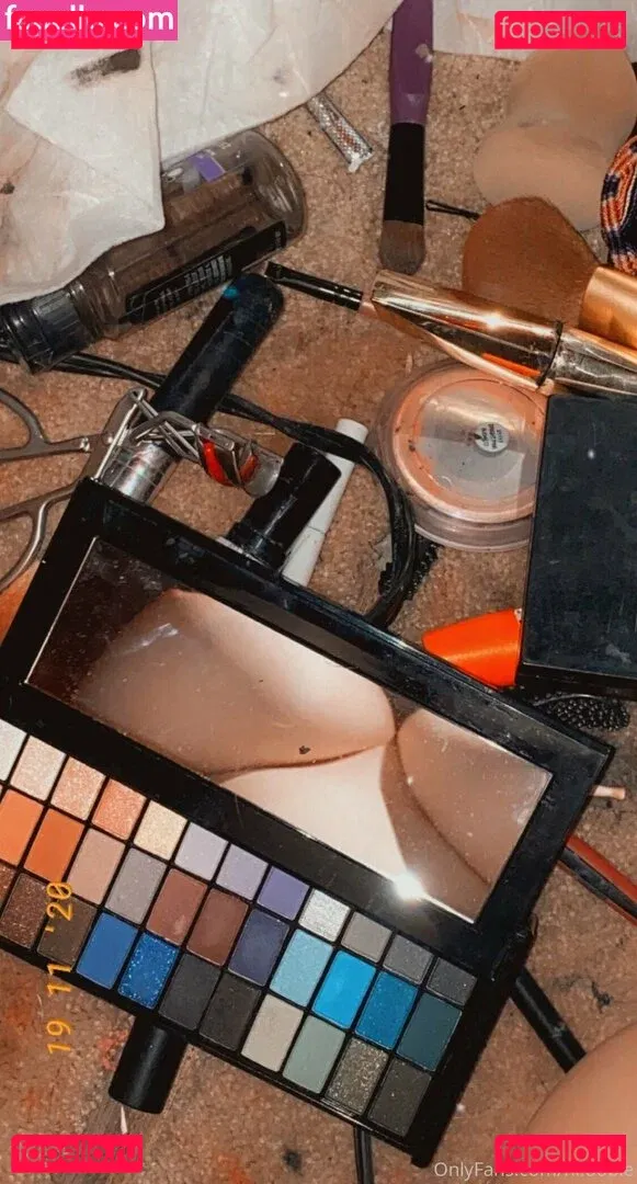 Hioobs Onlyfans Photo Gallery 