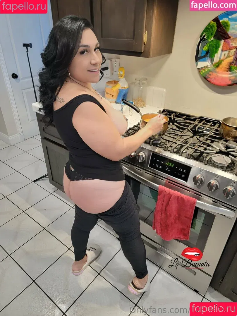 ariasnelita / labuenota Onlyfans Photo Gallery 