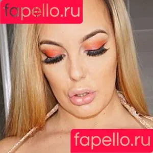 Jeana Brock / jenbrock0 / jenna-uncensored Onlyfans Photo Gallery 