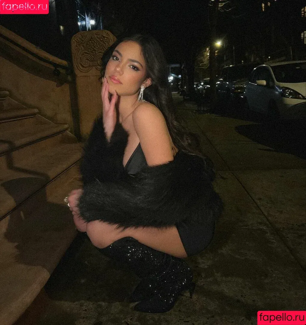 Ella Mendelsohn / ellamendelsohn Onlyfans Photo Gallery 