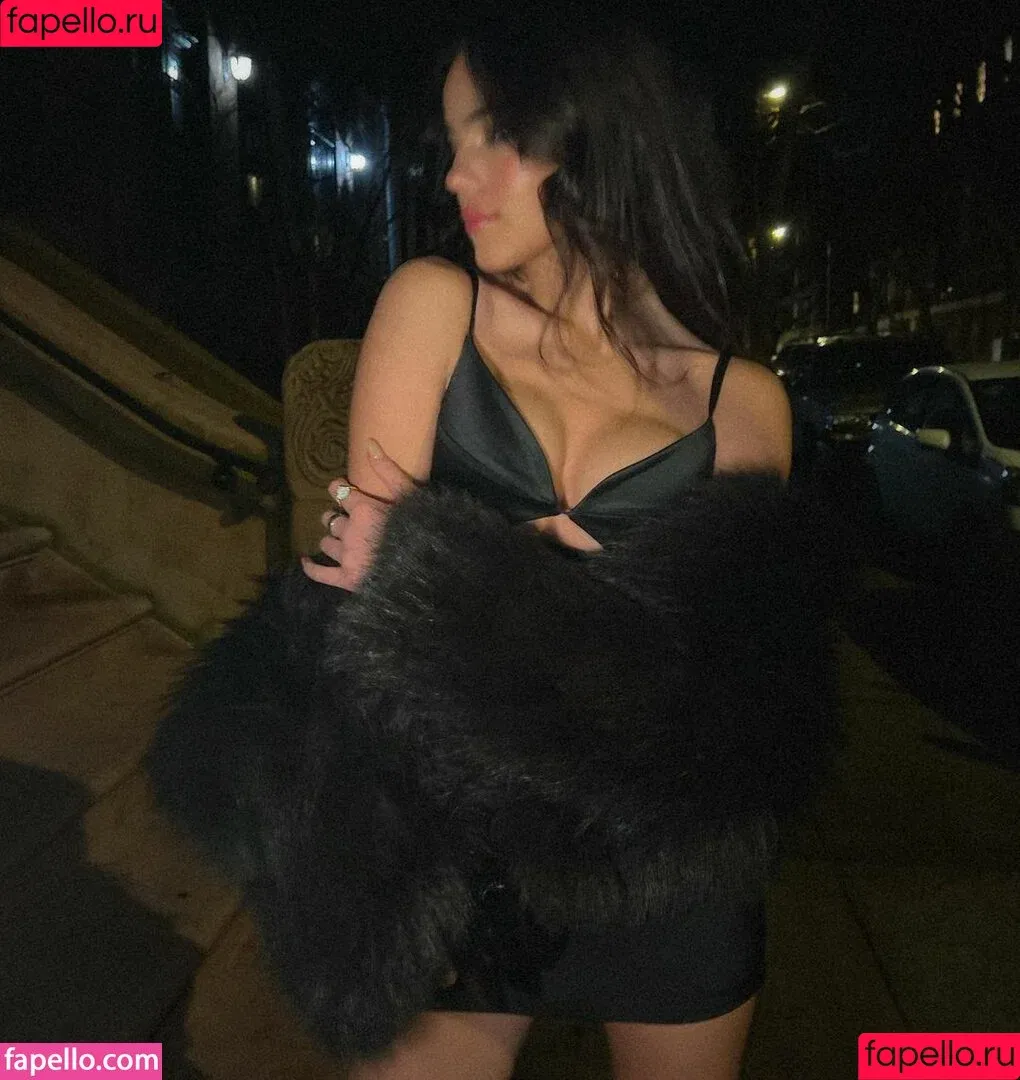 Ella Mendelsohn / ellamendelsohn Onlyfans Photo Gallery 