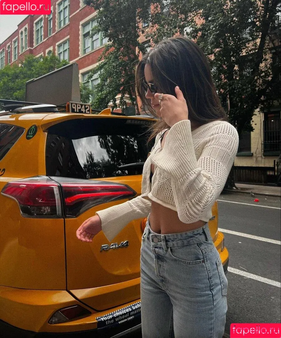 Ella Mendelsohn / ellamendelsohn Onlyfans Photo Gallery 