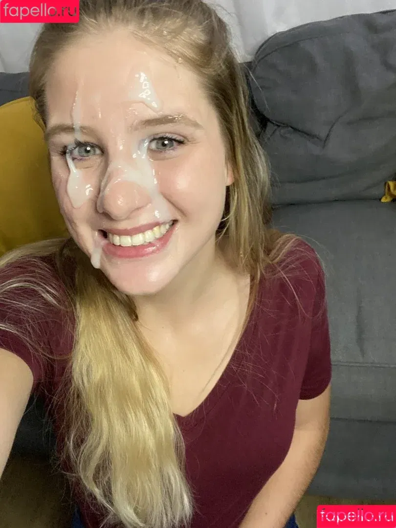 Melody Katt / melody_katt / melody_kattt Onlyfans Photo Gallery 