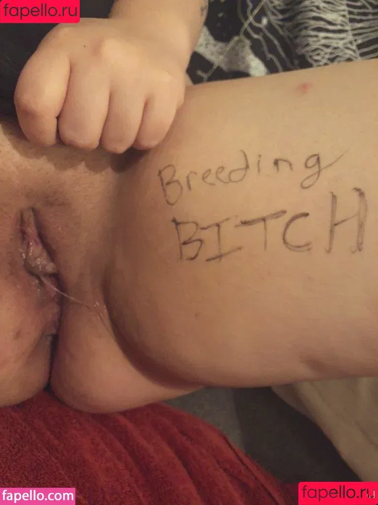 saoirsemutt / therealpineapplefox Onlyfans Photo Gallery 