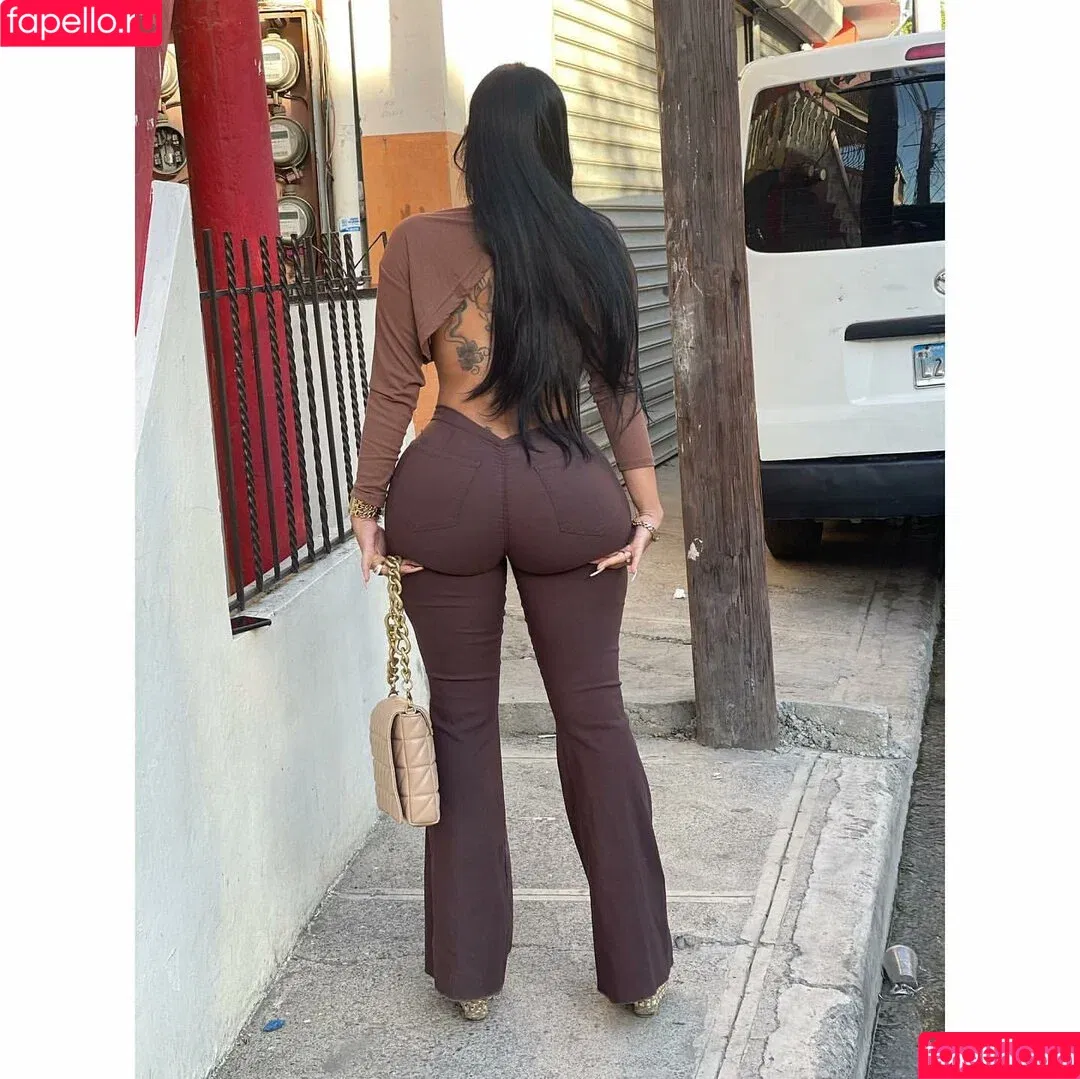 Yinett Baez / yinettbaez Onlyfans Photo Gallery 