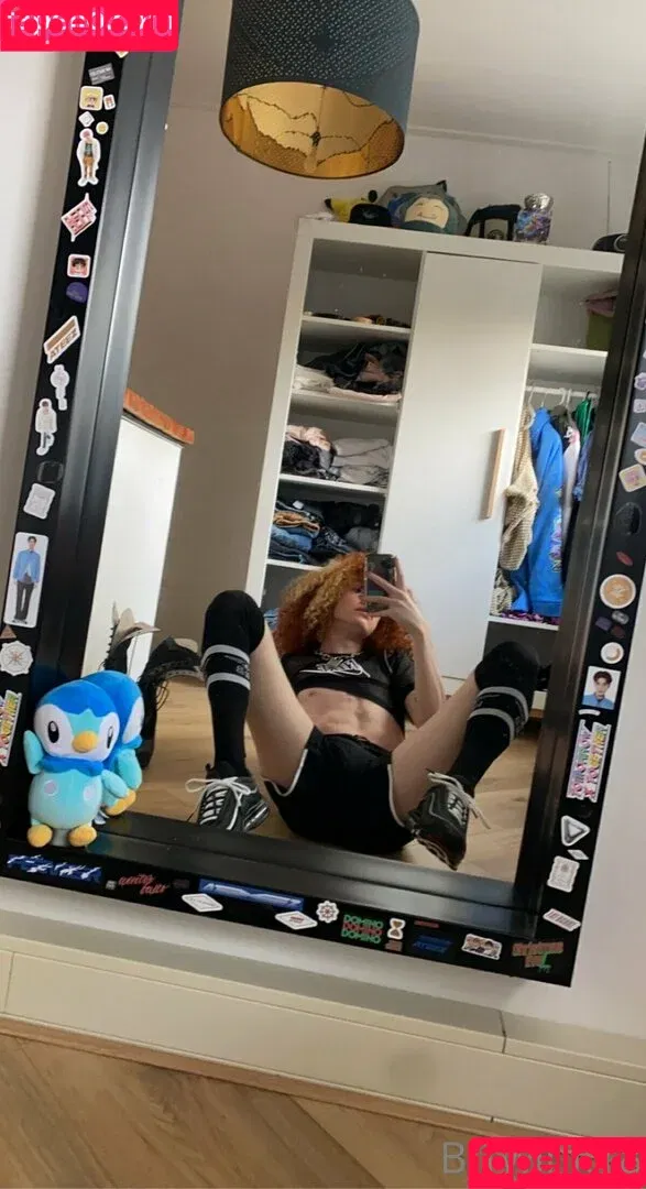 BiTwink18 / ZoeLaGoblina Onlyfans Photo Gallery 