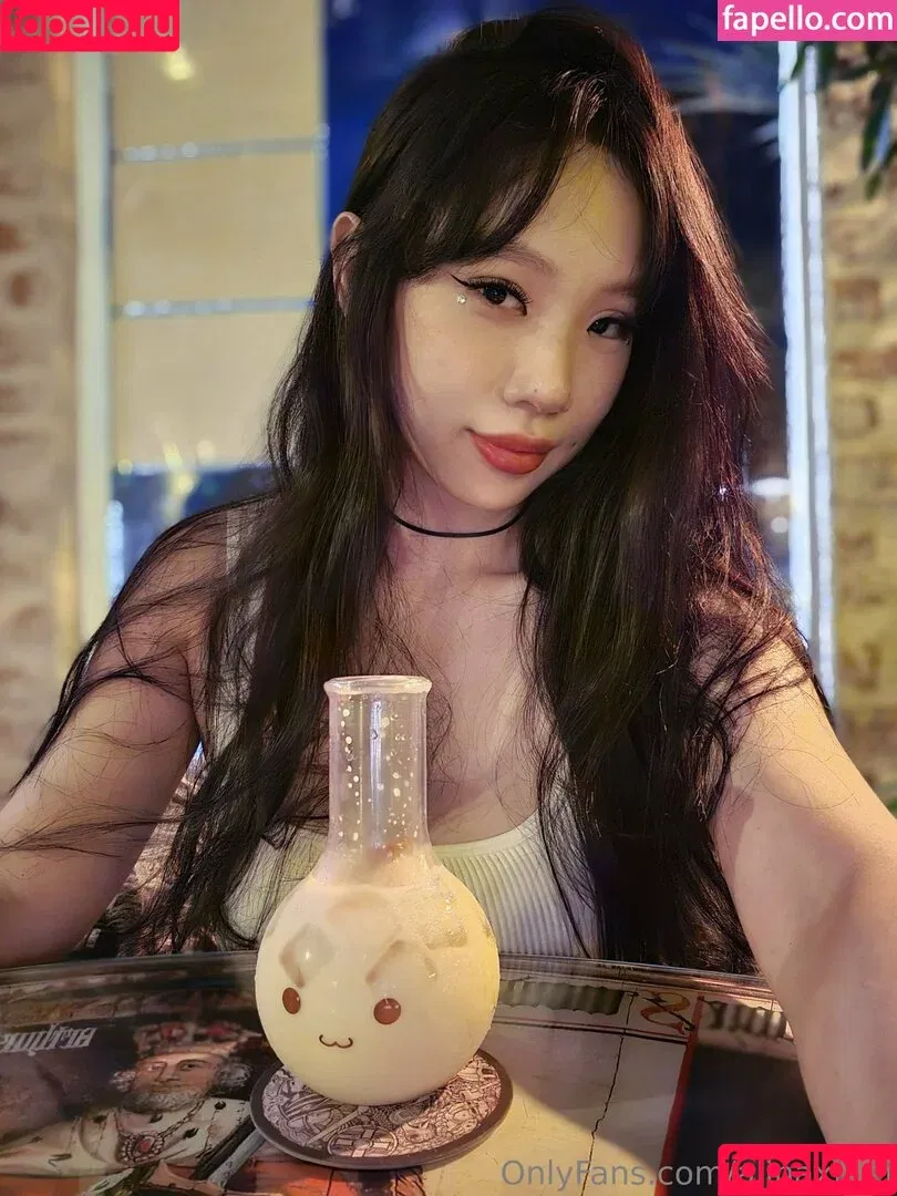 alinaxmei / allyxme Onlyfans Photo Gallery 