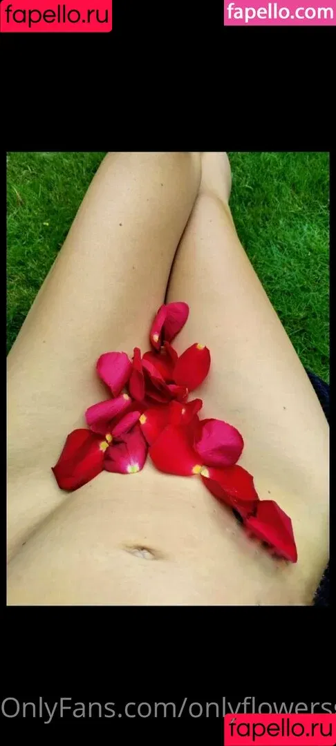 onlyflowersgirl / vibin_hippie_42069 Onlyfans Photo Gallery 