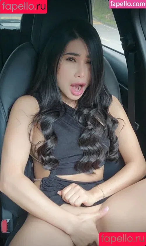 abieowen / hijabibella Onlyfans Photo Gallery 