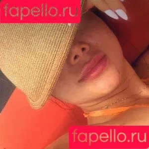 abieowen / hijabibella Onlyfans Photo Gallery 