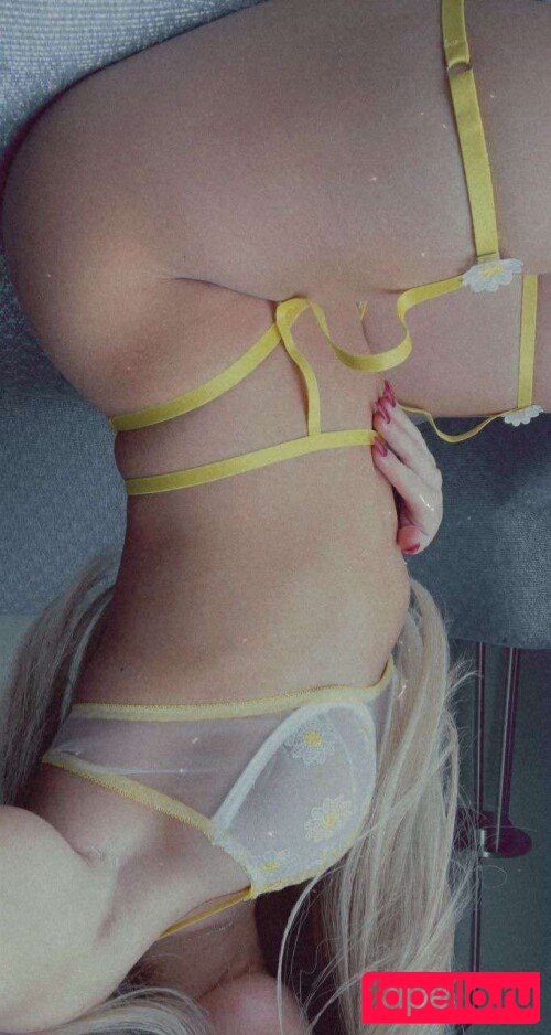 LIZZY WURST Nude Onlyfans Photo 37
