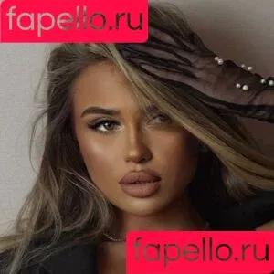 Julia054 / frias.julia54 / j_julia / julia.pic Onlyfans Photo Gallery 