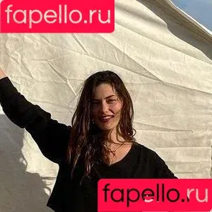 Phoebe Tonkin / phoebejtonkin Onlyfans Photo Gallery 