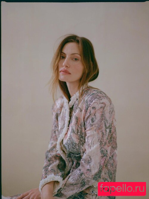 Phoebe Tonkin Nude Onlyfans Photo 21