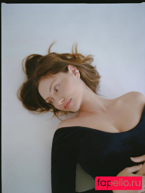 Phoebe Tonkin Nude Onlyfans Photo 17