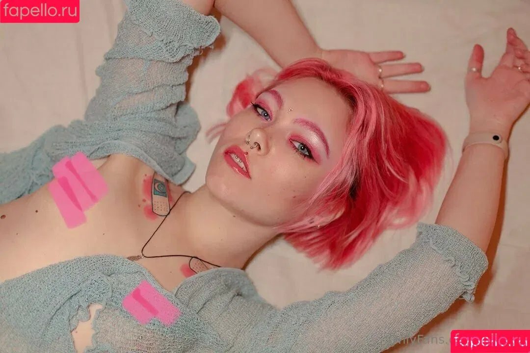 by.strwbrr / strwbrr Onlyfans Photo Gallery 