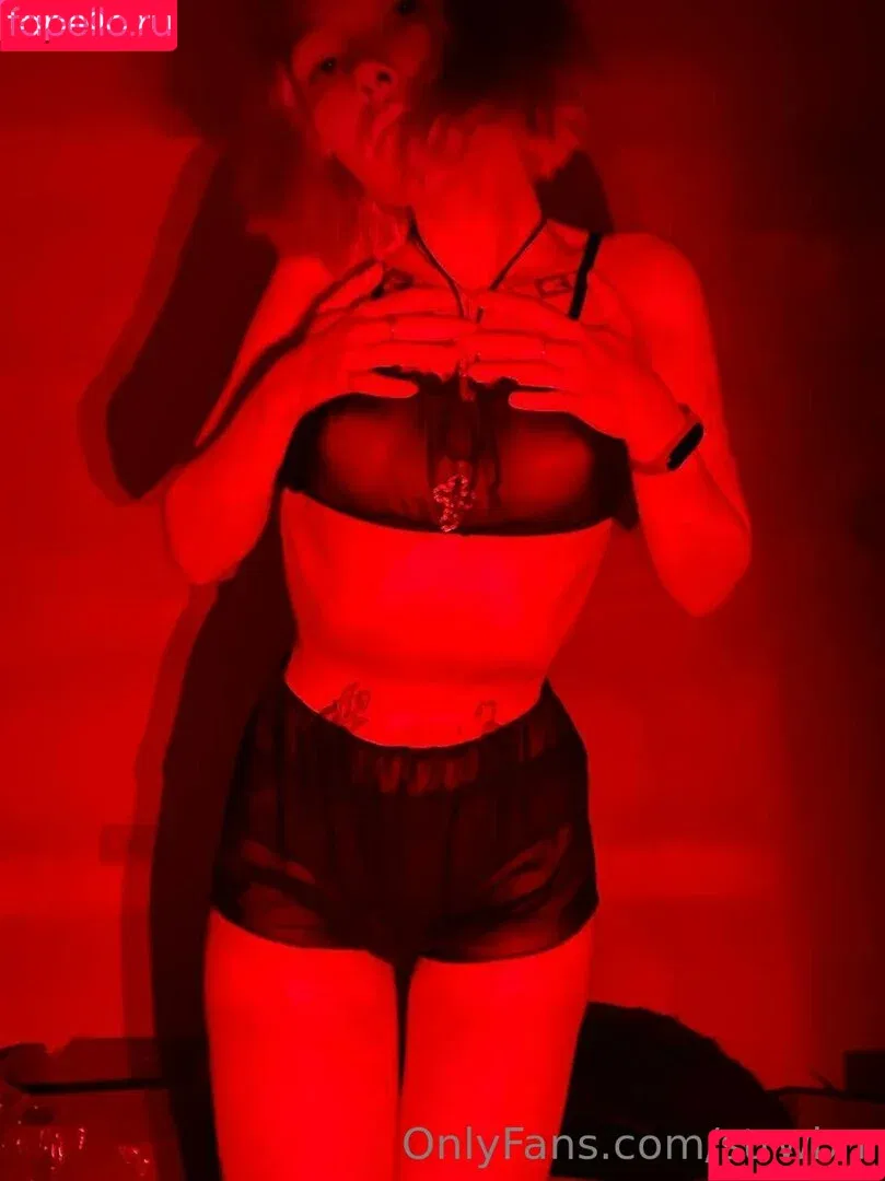 by.strwbrr / strwbrr Onlyfans Photo Gallery 