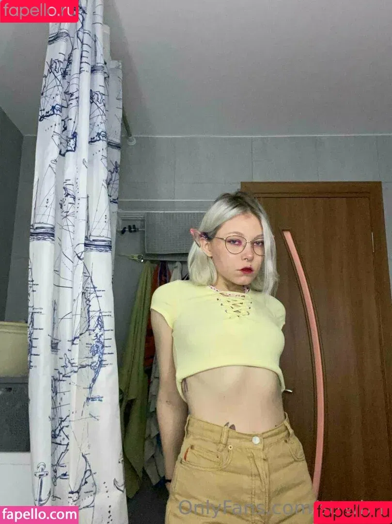 by.strwbrr / strwbrr Onlyfans Photo Gallery 