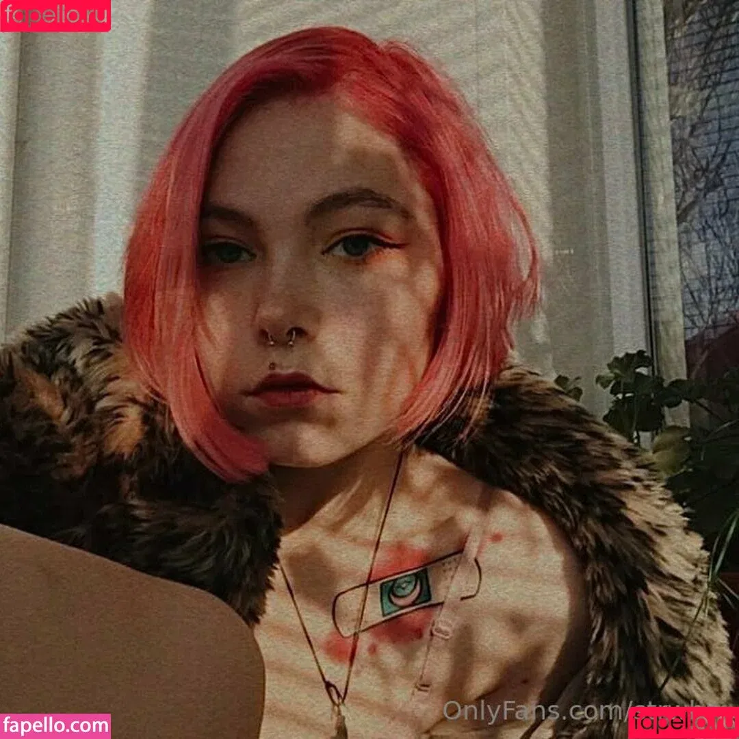 by.strwbrr / strwbrr Onlyfans Photo Gallery 