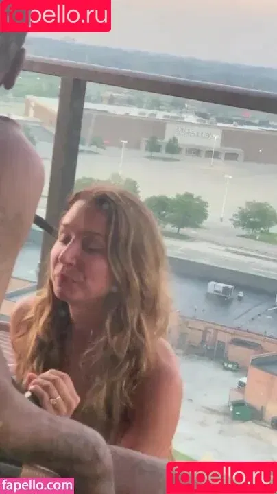 Mia Corleone / US Amateur Hotwife / mia_corleone / miacorleone Onlyfans Photo Gallery 