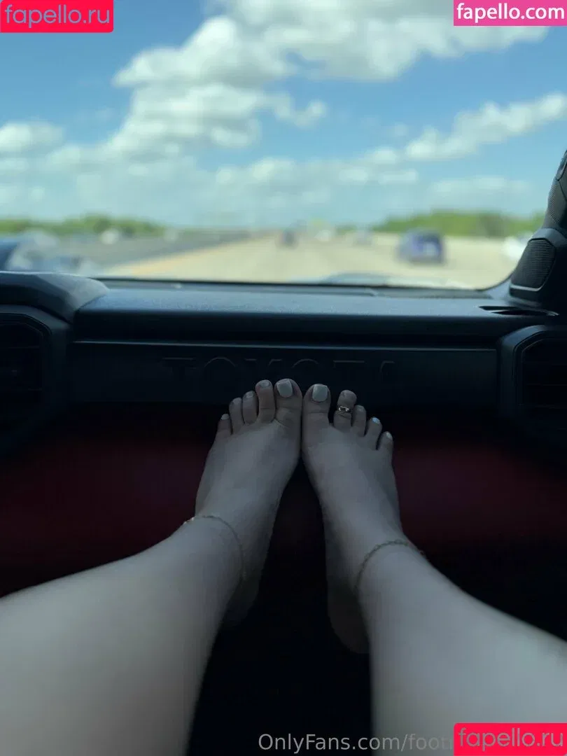 footmama1622 Onlyfans Photo Gallery 