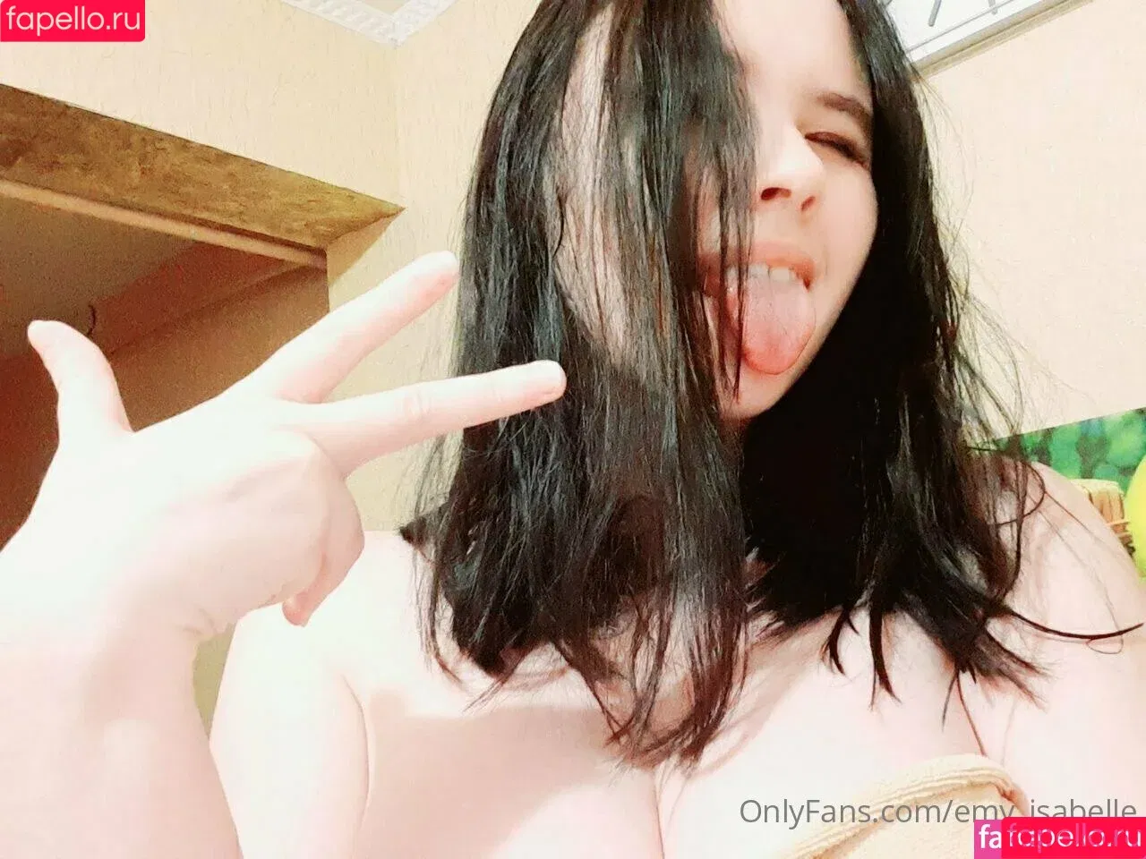 emy_isabel / emy_isabelle Onlyfans Photo Gallery 