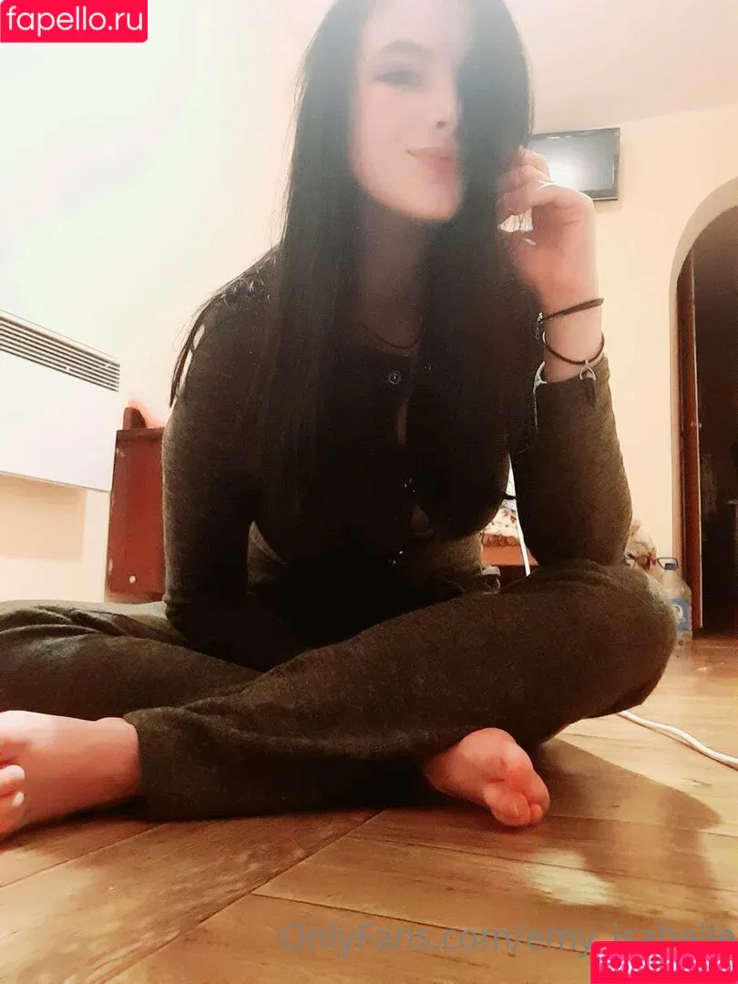 emy_isabel / emy_isabelle Onlyfans Photo Gallery 