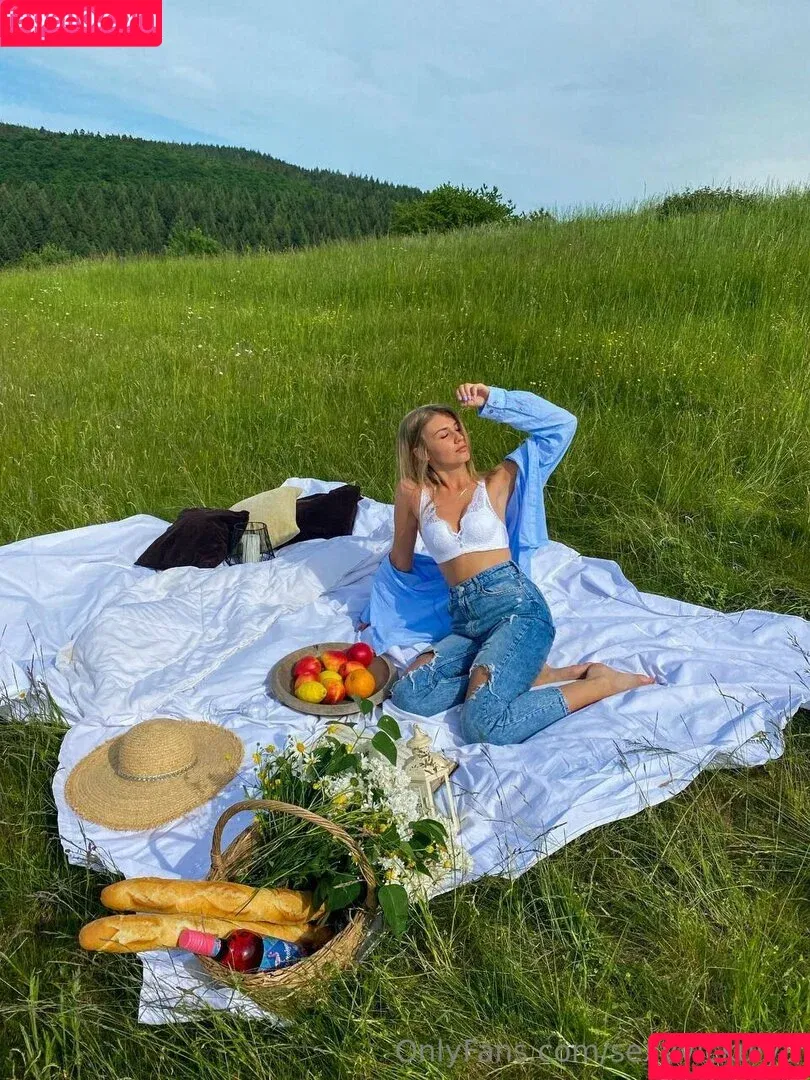 sexyvickulya / vickulya Onlyfans Photo Gallery 