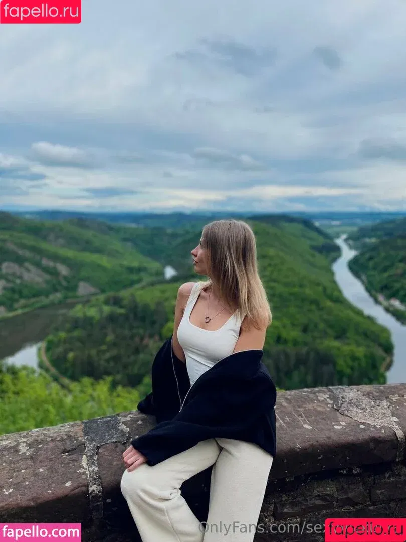 sexyvickulya / vickulya Onlyfans Photo Gallery 