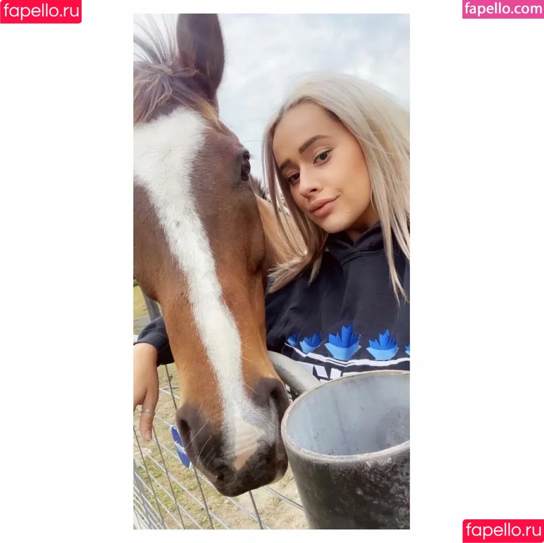 Kathryn / kathrynrae91 / kittiesvip Onlyfans Photo Gallery 