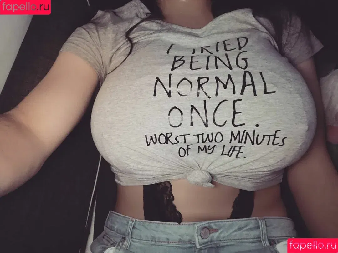 Linthya / chacha.linthya / lindasplice Onlyfans Photo Gallery 