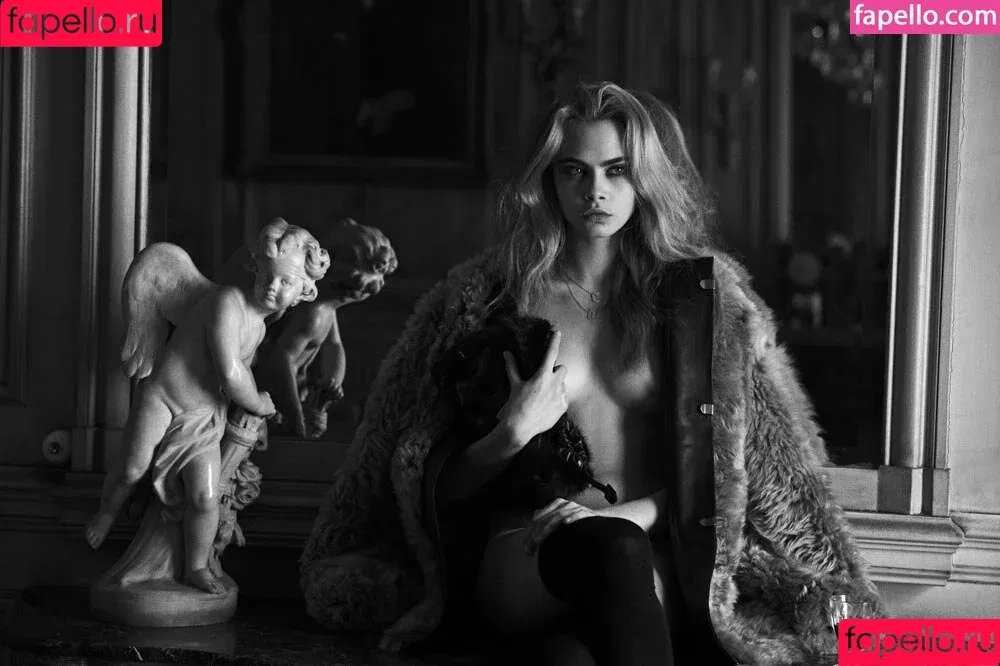 Cara Delevingne / CaraDelevingneOfficialPage / caradelevingne Onlyfans Photo Gallery 