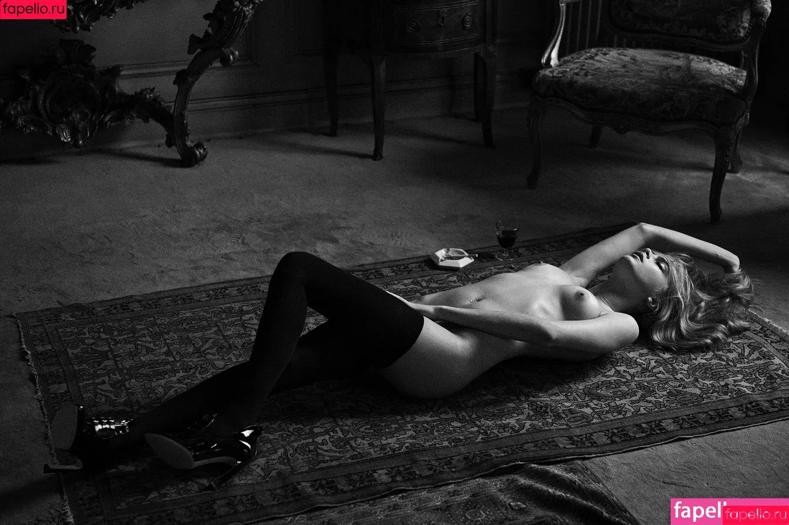 Cara Delevingne / CaraDelevingneOfficialPage / caradelevingne Onlyfans Photo Gallery 