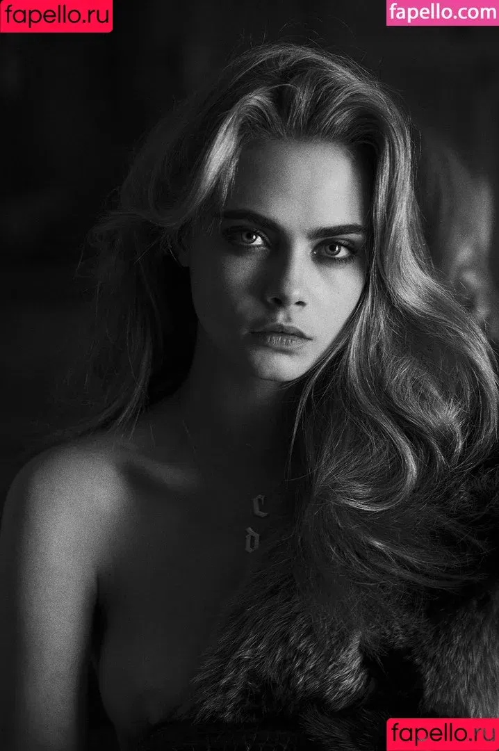 Cara Delevingne / CaraDelevingneOfficialPage / caradelevingne Onlyfans Photo Gallery 
