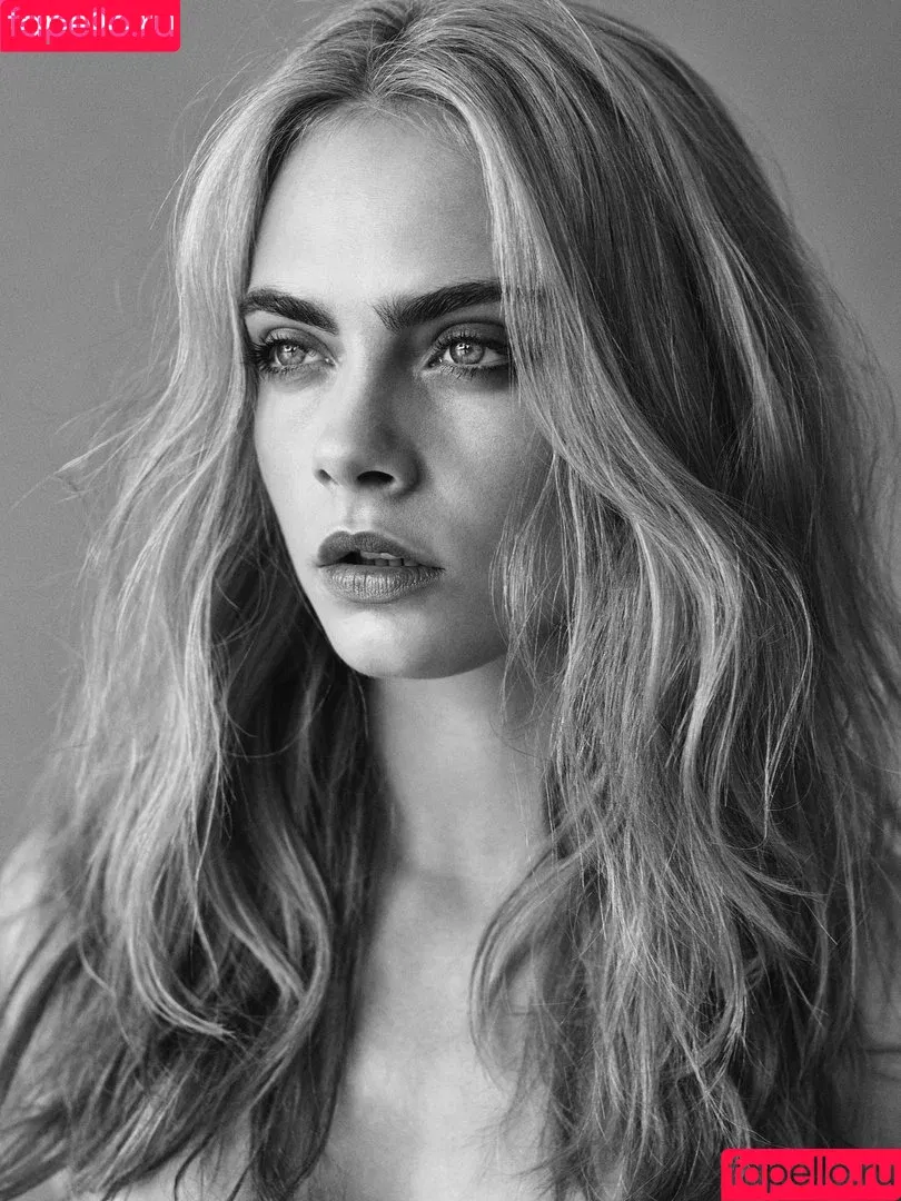 Cara Delevingne / CaraDelevingneOfficialPage / caradelevingne Onlyfans Photo Gallery 
