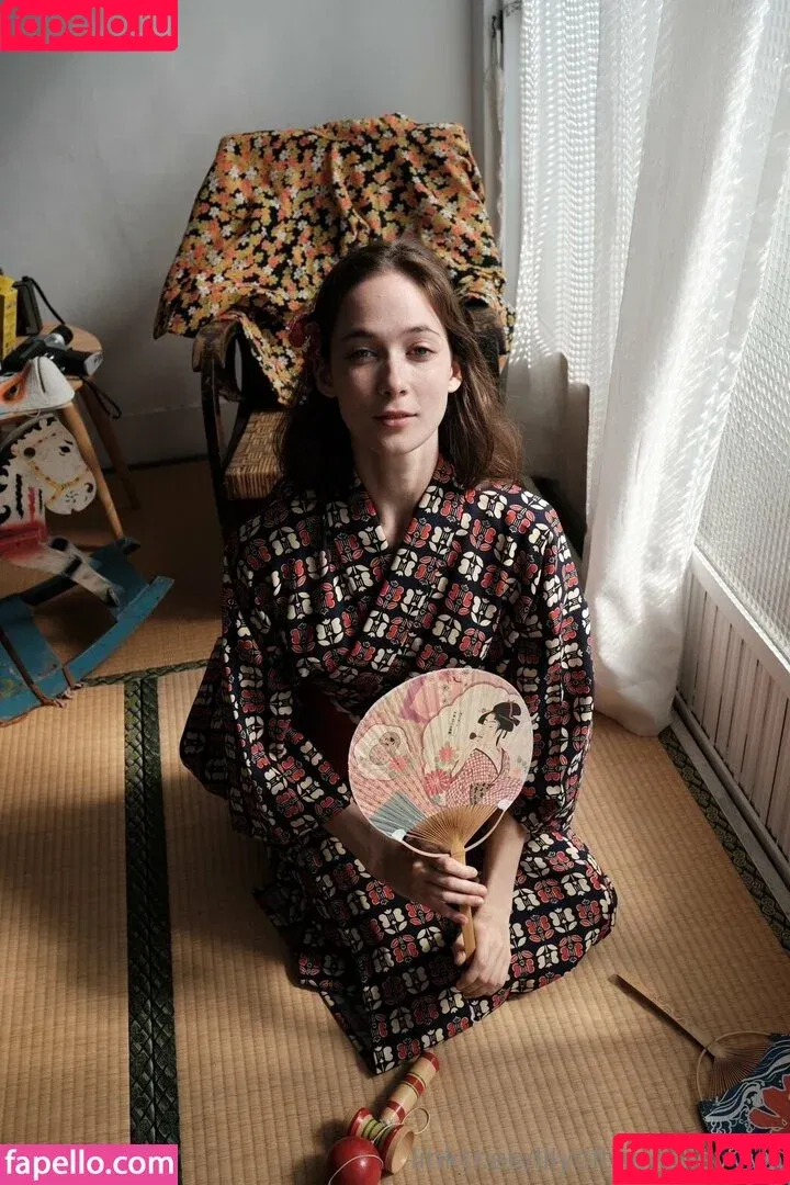 lilyofthevalleyyyy Onlyfans Photo Gallery 