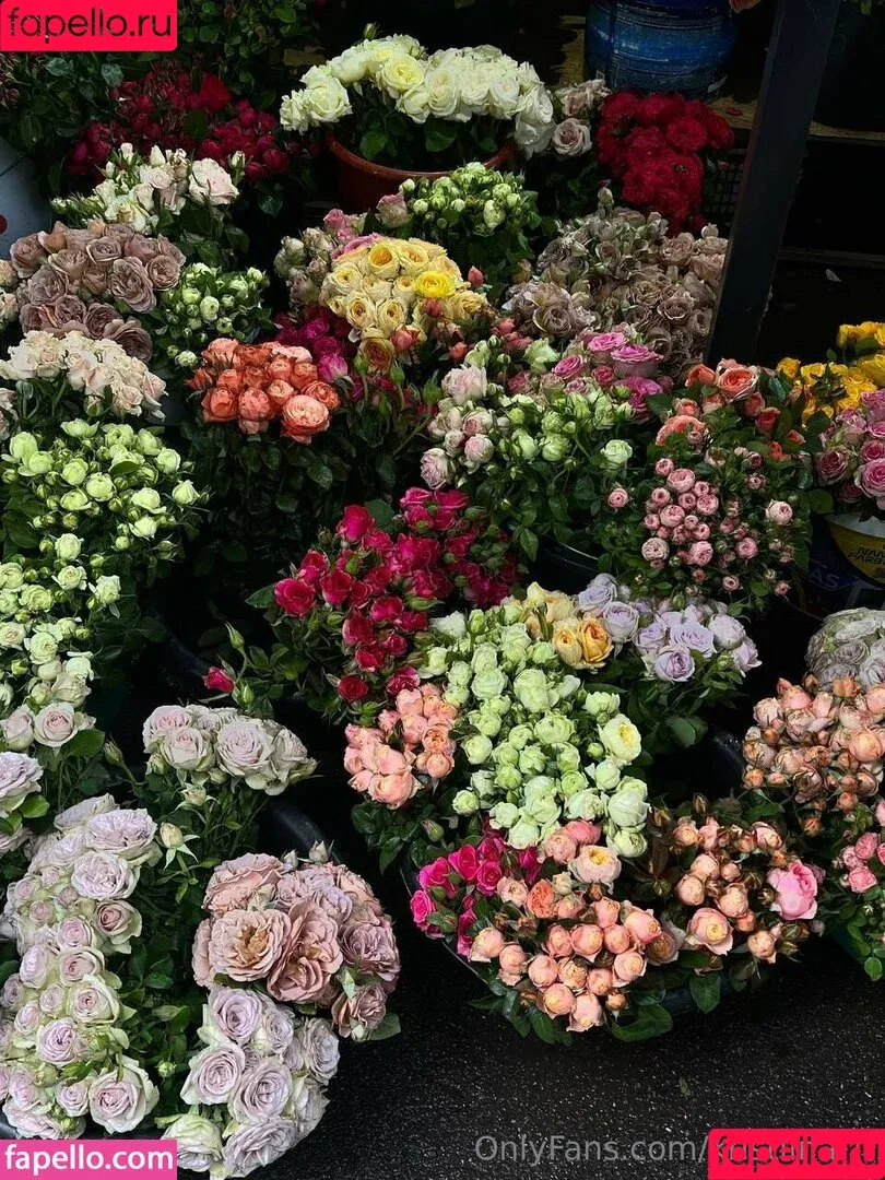 kristiina_fi / stunning blonde teen