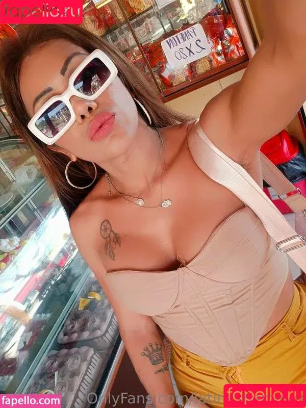 Ivanna Nova / https: / ivannanova / latinashemale Onlyfans Photo Gallery 