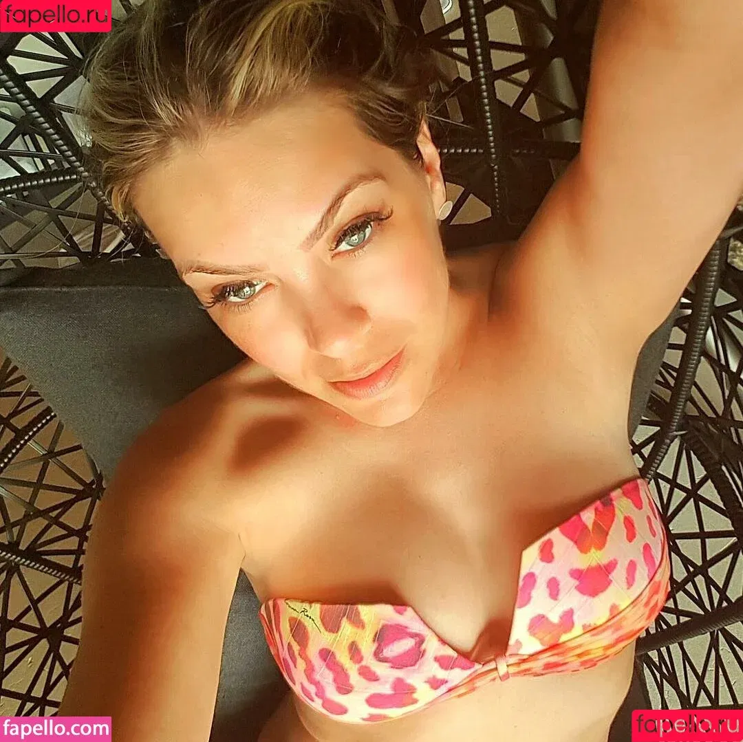 Renata Fan / renata_ri / renatafan Onlyfans Photo Gallery 