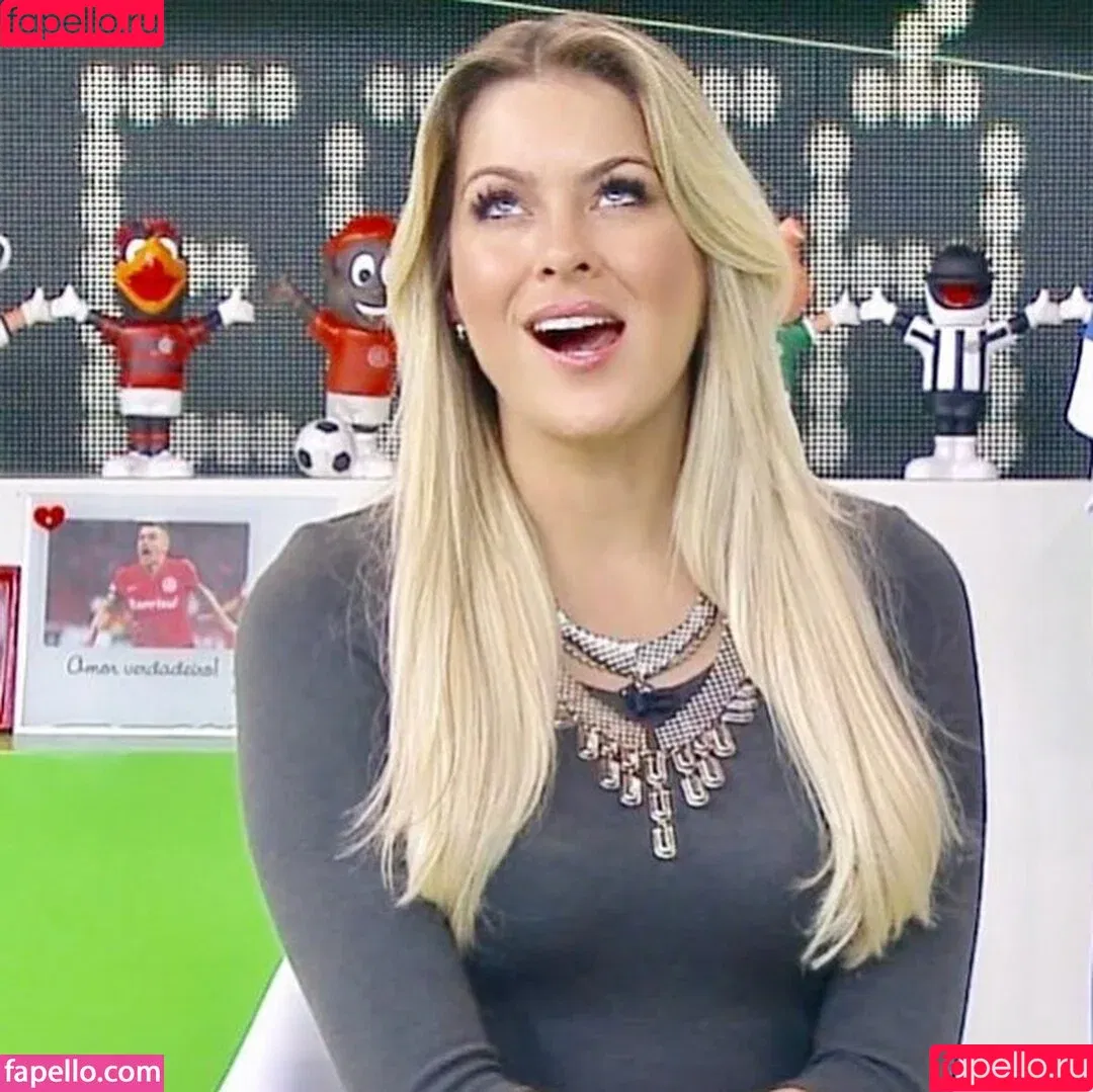 Renata Fan / renata_ri / renatafan Onlyfans Photo Gallery 